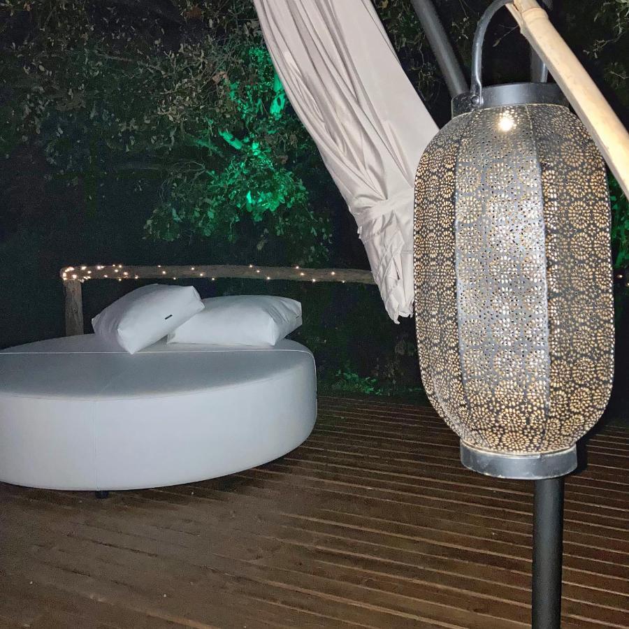 Domo Suites Masia Cal Geperut Бадалона Екстериор снимка