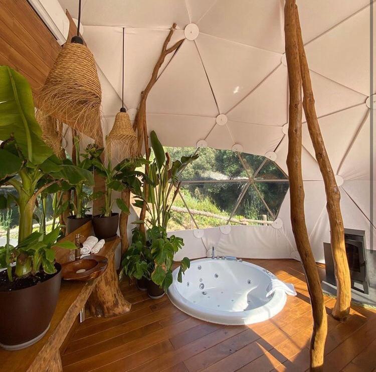 Domo Suites Masia Cal Geperut Бадалона Екстериор снимка